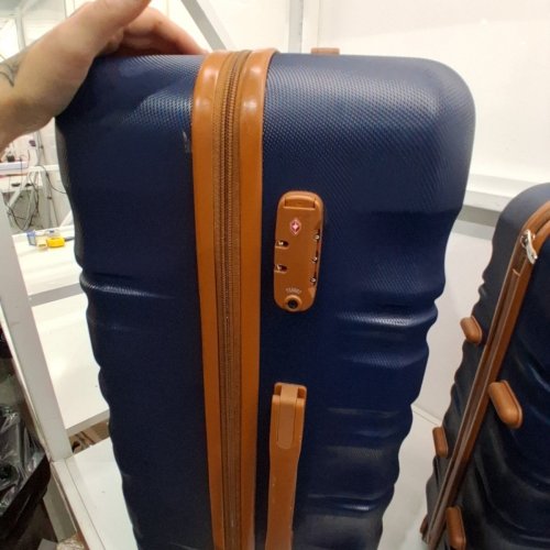6PC LONG VACATION HARDSIDE LUGGAGE SET WITH SPINNER WHEELS - ASSORTED SIZES - NAVY BLUE/BROWN (MODEL: LV400002) image 5