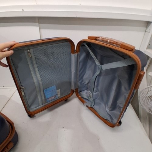 6PC LONG VACATION HARDSIDE LUGGAGE SET WITH SPINNER WHEELS - ASSORTED SIZES - NAVY BLUE/BROWN (MODEL: LV400002) image 10