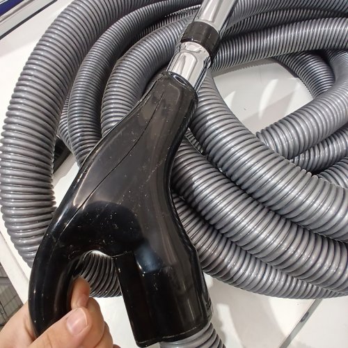 OVO CENTRAL VACUUM ACCESSORIES KIT - WITH 30FT LOW-VOLTAGE HOSE & ON/OFF SWITCH AT THE HANDLE - GREY - (MODEL: LV30DP-OVO) image 3