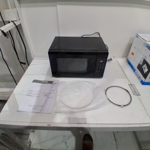 DANBY COUNTERTOP MICROWAVE - 700W - 0.7CU.FT - BLACK (MODEL: DBMW0721BBB) image 4