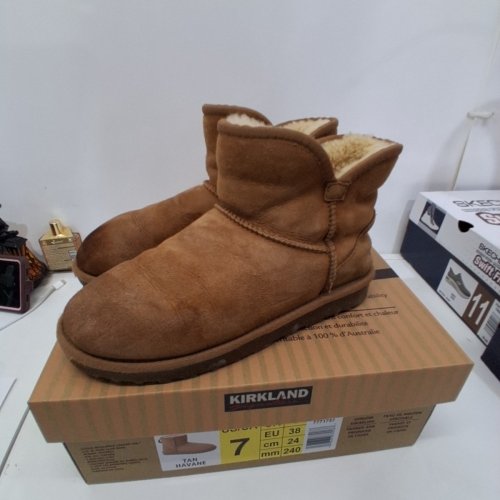 WOMEN'S KIRKLAND SIGNATURE SHEARLING BOOT - SIZE 7 - TAN (MODEL: 7771757) image 2
