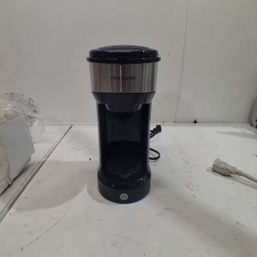 FRIGIDAIRE SINGLE SERVE COFFEE MAKER - 6-12OZ CUPS - BLACK (MODEL: ECMK103) image 3