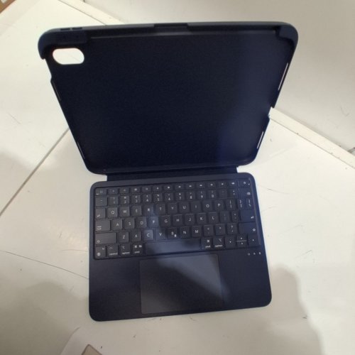 ESR DETACHABLE FLEX SERIES KEYBOARD CASE - ipad a16 10th/11th gen - DARK BLUE (MODEL: 6B031) image 3