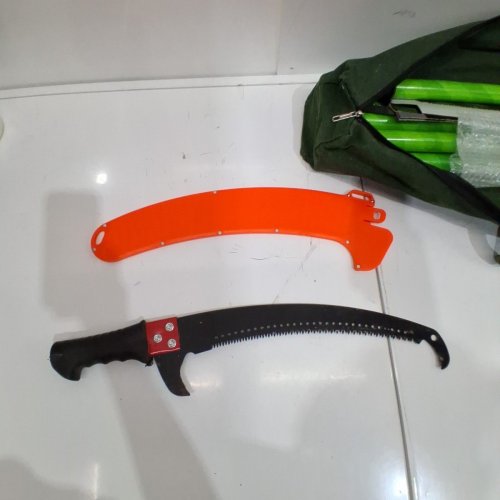 VEVOR LIGHTWEIGHT MANUAL EXTENDABLE POLE TREE PRUNER/POLE SAW- 3.87FT -27FT - GREEN - (MODEL: RUNZETOOL-GZJ-32G2) image 5