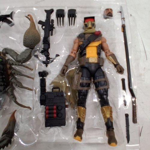 G.I. JOE CLASSIFIED SERIES COBRA DESERT SCORPION & SKRP10N-25 ACTION FIGURE - 6" image 3