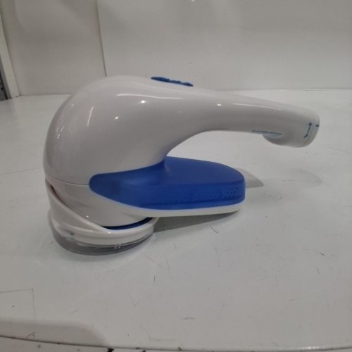 CONAIR RECHARGEABLE CORDLESS FABRIC SHAVER- WHITE image 4