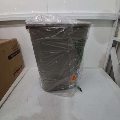 RUBBERMAID RECTANGULAR WASTEBASKET - 10GAL - BEIGE (MODEL: FG295700BEIG) image 5