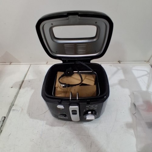 STARFRIT COMPACT ELECTRIC OIL DEEP FRYER WITH REMOVABLE CERAMIC BOWL AND VIEWING WINDOW - 2.5L CAPACITY - BLACK (MODEL: DF-118) image 3