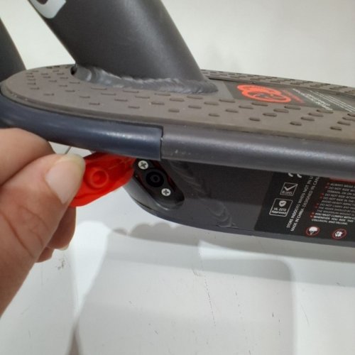 GYROCOPTERS ELECTRIC SCOOTER FOR ADULTS & TEENS WITH APP - 350W - 30KM RANGE - BLACK (MODEL: J30) image 5