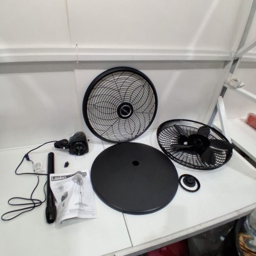 LASKO ADJUSTABLE ELEGANCE OSCILLATING PEDESTAL FAN - 18" - BLACK (MODEL: 1827C) image 4