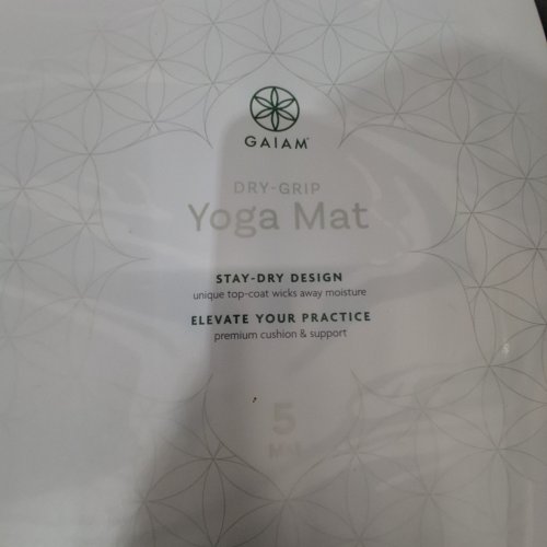 GAIAM DRY-GRIP YOGA MAT - 68" X 24" X 5 MM - BLACK / GRAY MARBLE (MODEL: 05-64863) image 3