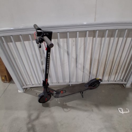 GYROCOPTERS ELECTRIC SCOOTER FOR ADULTS & TEENS WITH APP - 350W - 30KM RANGE - BLACK (MODEL: J30) image 4