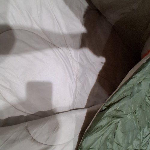 AMAZON BASICS COLD WEATHER CAMPING SLEEPING BAG - DOUBLE - GREEN image 3