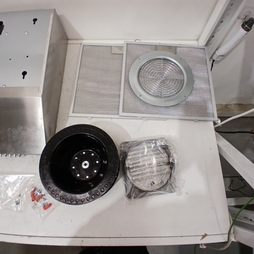 OVO WALL MOUNT RANGE HOOD VENT WITH 3 SPEED EXHAUST FAN - 31" - SILVER (MODEL: OV-1005-RIC) image 4