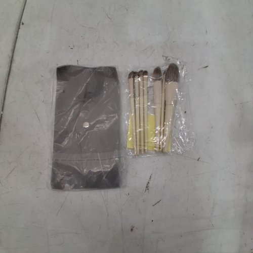 8PC WOODEN HANDLE MAKEUP BRUSH SET image 3