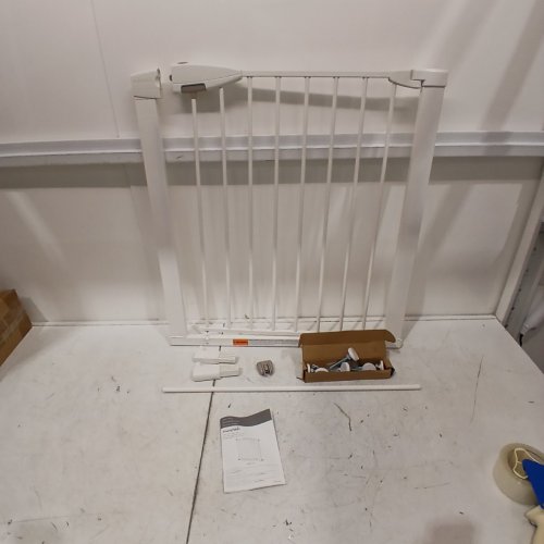 MUNCHKIN EASY CLOSE SAFETY GATE - 29.5" TO 35"W X 29.5"H - WHITE (MODEL: MK0002-012 REV 5) image 2
