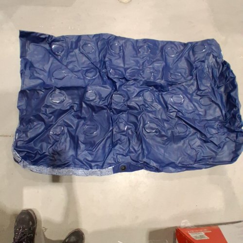OUTRAVELER INFLATABLE AIR MATTRESS WITH HAND PUMP AND 2 PILLOWS - FULL - BLUE (MODEL: 24032-2) image 2