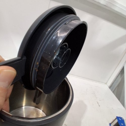 MIDEA DOUBLE WALL NUT MILK MAKER 1L -BLACK/WOOD - (MODEL: MNM802TSBPH) image 6