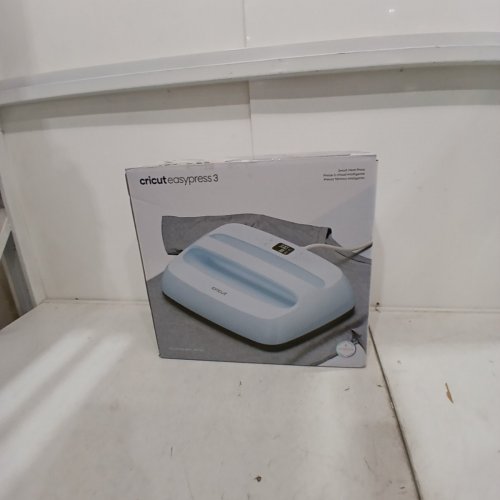 CRICUT EASYPRESS 3 HEAT PRESS - WORKS WITH CRICUT HEAT BLUETOOTH APP - 9" X 9" - BLUE (MODEL: CHP180B3) image 6