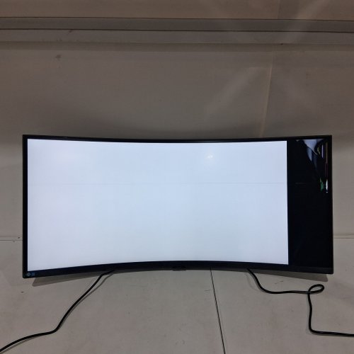 SAMSUNG VIEWFINITY S8 CURVED 5K2K WUHD HIGH RESOLUTION MONITOR - 144HZ, 4MS - 40" - BLACK (MODEL: LS40H852TANXZA) image 3