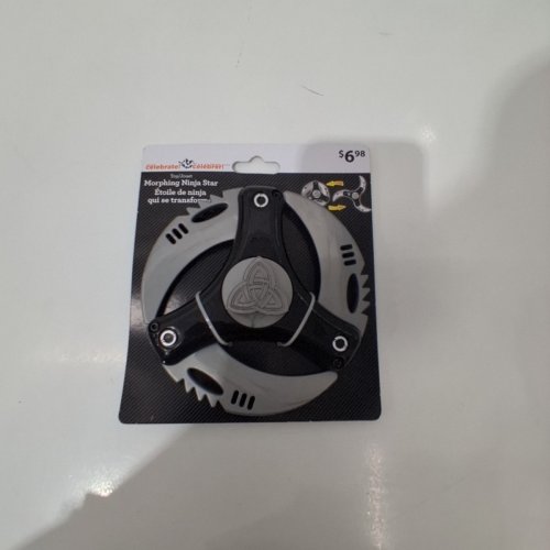 WAY TO CELEBRATE! MORPHING NINJA STAR TOY - BLACK AND WHITE (ITEM: WM10425UK) image 2