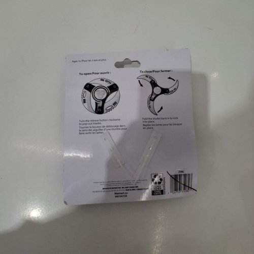 WAY TO CELEBRATE! MORPHING NINJA STAR TOY - BLACK AND WHITE (ITEM: WM10425UK) image 3