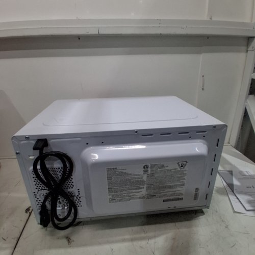 FRIGIDAIRE COUNTERTOP MICROWAVE OVEN - 1.1 CU. FT 900W- WHITE - (MODEL: EMW1154) image 11