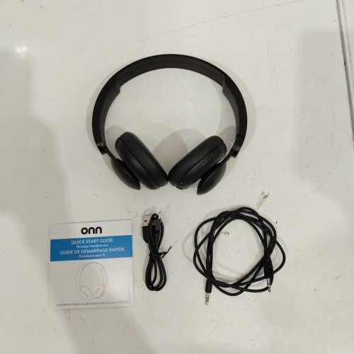 ONN. OVER-EAR WIRELESS BLUETOOTH HEADPHONES - BLACK (MODEL: AAABLK100002890) image 4