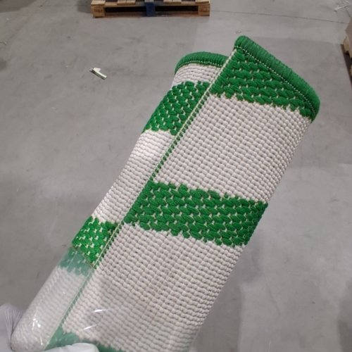 ROOM ESSENTIALS LEAF RECTANGULAR WOVEN OUTDOOR AREA RUG - 3FT 9" X 5FT 3" - GREEN AND WHITE (MODEL: 009198164) image 3