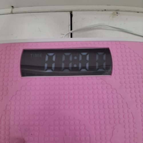 MERACH VIBRATION PLATE EXERCISE MACHINE - 300 LB MAX/CAP - PINK/WHITE (MODEL: ‎MR-2398P1) image 3