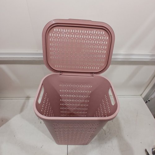 MIND READER SLIM LAUNDRY HAMPER WITH LID - 60L - PINK image 4