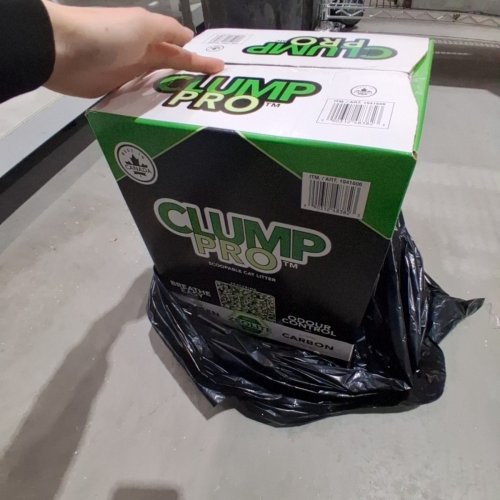 CLUMPPRO SCOOPABLE CAT LITTER WITH GREEN ZEOLITE AND ACTIVATED CARBON CRYSTALS - 26LBS (ITEM: 1941606) image 3