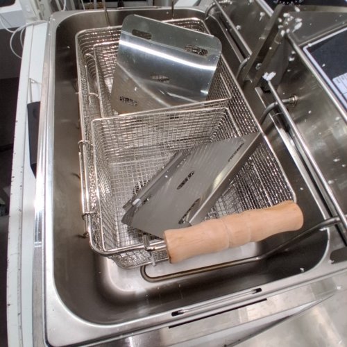 TANGME DOUBLE ELECTRIC COUNTERTOP FRYER - 22 L - STAINLESS STEEL (MODEL: 82) image 3