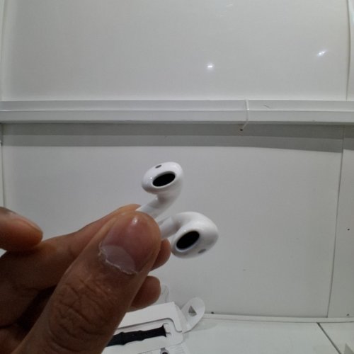 APPLE AIRPODS 4TH GEN WIRELESS BLUETOOTH EARBUDS - IN EAR HEADPHONES WITH ADAPTIVE AUDIO, TRANSPARENCY MODE, PERSONALIZED SPATIAL AUDIO, USB-C CHARGING CASE (MODEL: A3050, A3053, A3058) image 4