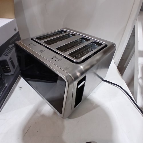 SALTON 4 SLICE TOUCHSCREEN TOASTER - 1800W - SILVER (MODEL1992872 / ET2179) image 3