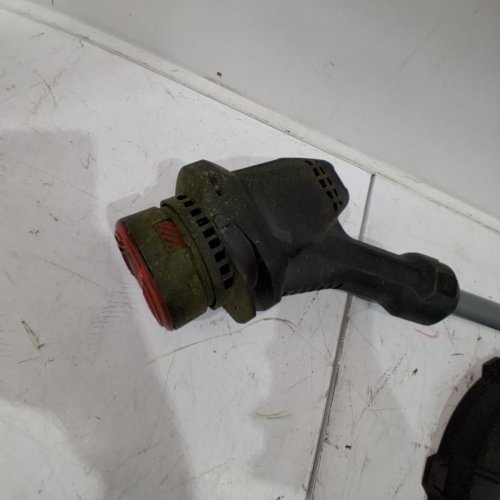 CRAFTSMAN WEEDWACKER STRING TRIMMER - 20V (MODEL: CMEST900) image 4