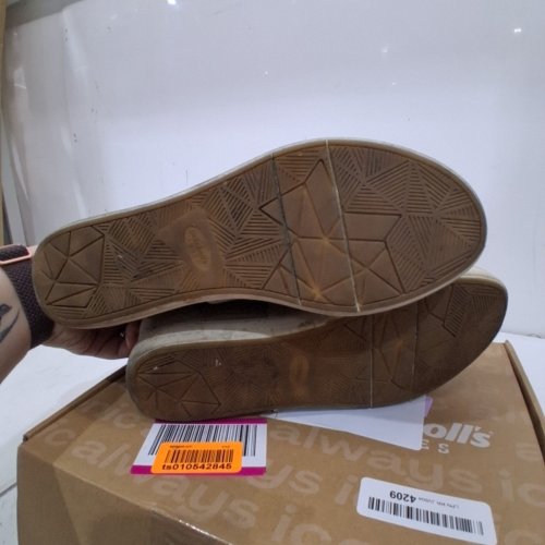 WOMENS DR SCHOLLS SHEENS WEDGE SANDAL - SIZE 10M - OYSTER (STYLE:‎ G2667F1) image 4