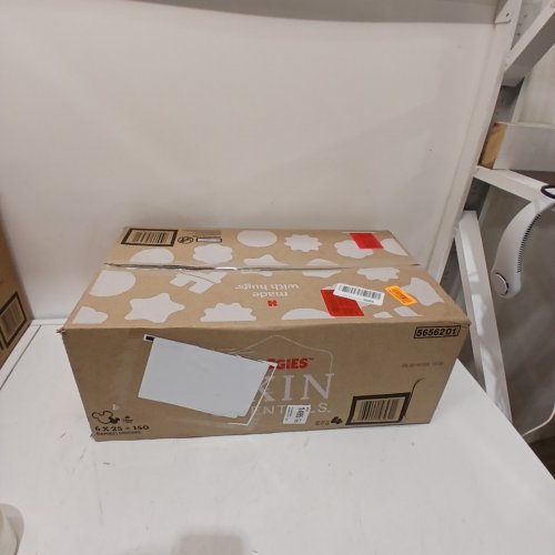 150PK HUGGIES SKIN ESSENTIALS DERMATOLOGIST APPROVED DIAPERS - SIZE 4 (22-37LBS) image 3