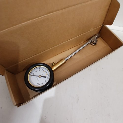 UNBRANDED TIRE PRESSURE GAUGE - 0-100 PSI image 2
