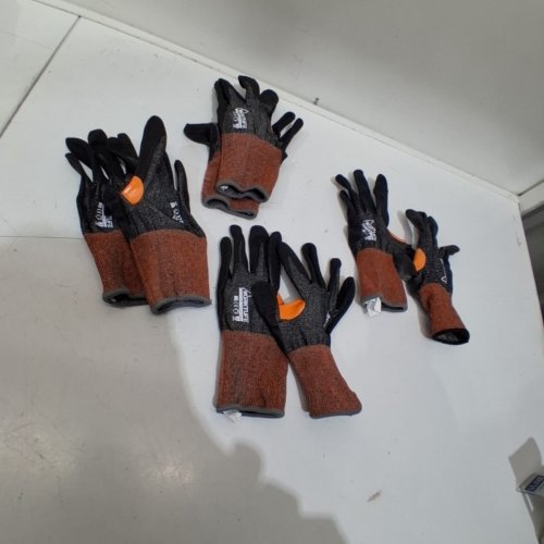 4PR WORKTUFF CUT-RESISTANT GLOVES - LARGE - BLACK / BROWN (MODEL: 1966284) image 4