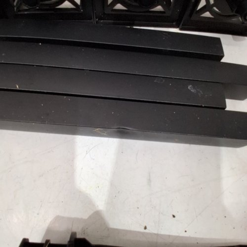 4PK GTX NATURALLY SOLAR POWERED 25LM PATHWAY LIGHTS - 4"X4"X23"- BLACK (MODEL: 1937955) image 4