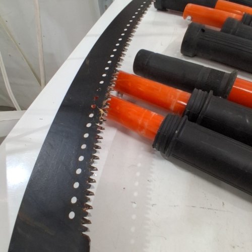 MANUAL POLE SAW WITH SHARP STEEL BLADE - 7.3FT-27FT EXTENDABLE - ORANGE/BLACK (MODEL: RZYLG-1) image 3