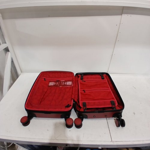 AIR CANADA MAPLE LEAF HARDSHELL CABIN SUITCASE - 20" - RED (MODEL: 1992319) image 3