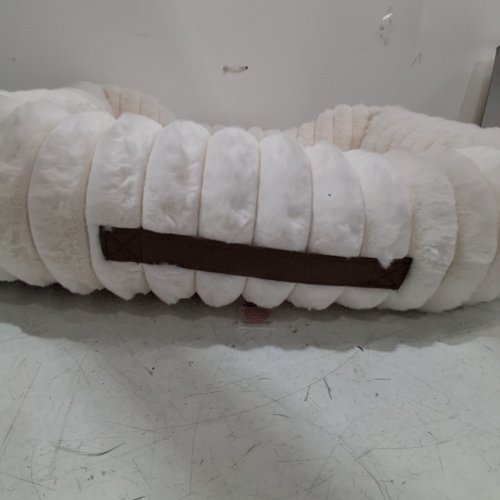 COZY KISS WASHABLE ANTI SLIP ORTHOPEDIC DOG BED - 25" X 21" - WHITE / BLACK image 3