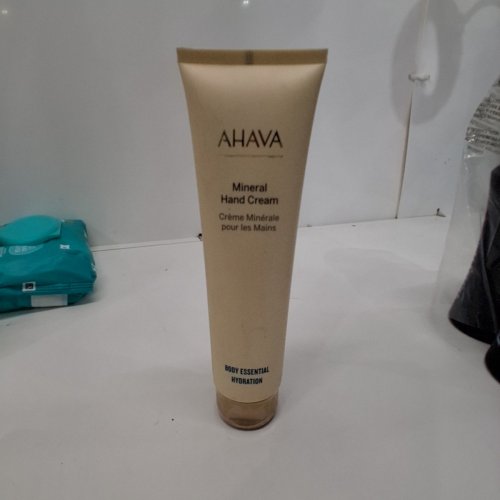 AHAVA BODY ESSENTIAL HYDRATION MINERAL HAND CREAM- 150 ML image 2