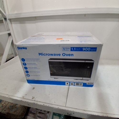 DANBY COUNTERTOP MICROWAVE WITH CHILD LOCK - 1.1 CU.FT. - BLACK STAINLESS STEEL (MODEL: DBMW1126BBS) image 4