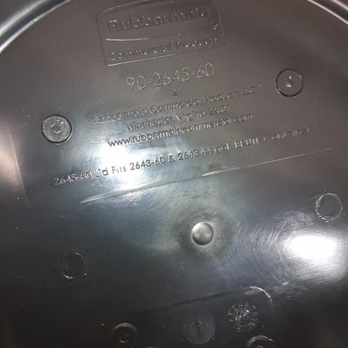 RUBBERMAID BRUTE HEAVY DUTY ROUND TRASH CAN CONTAINER LID - 44 GAL - BLACK (MODEL: FG264560BLA) image 3
