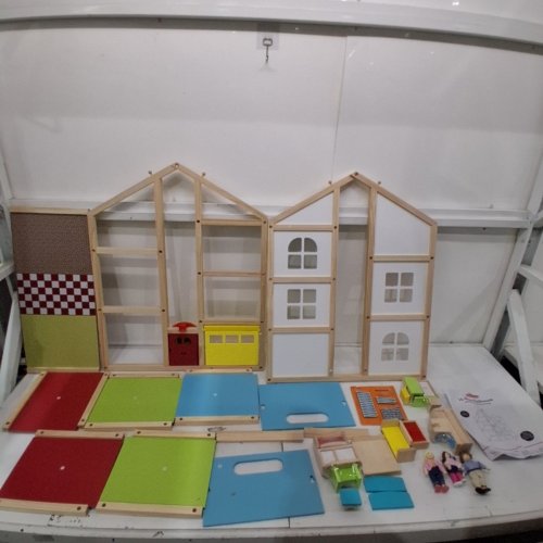 MELISSA & DOUG HI-RISE KIDS WOODEN DOLLHOUSE WITH FURNITURE AND THREE FIGURES - 30" image 2