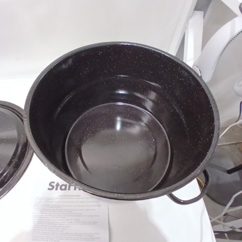 STARFRIT STOCK POT WITH LID AND RACK - 21 QT - BLACK image 5