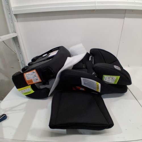 GRACO TRANZITIONS 3-IN-1 HARNESS BOOSTER SEAT - 22-100LBS - PROOF BLACK (MODEL: 2035724) image 3